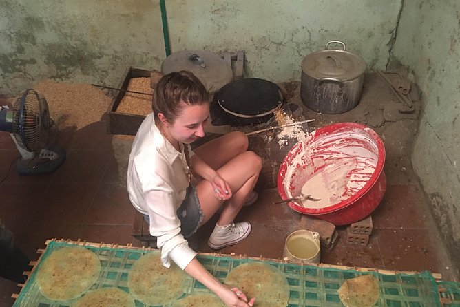 Vintage Vespa Adventures-Handicraft Village (Afternoon)