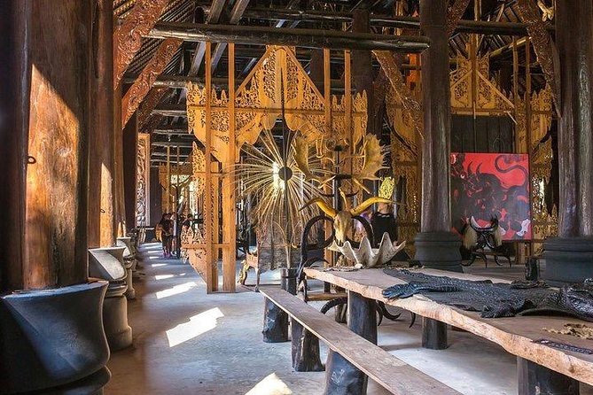 White Temple, Black House Museum and Hot Spring Tour From Chiang Mai - White Temple Visit