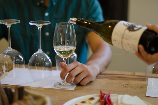 Wine Tasting: Meet the Cretan Vineyard at West Chania - Tasting Experience Details