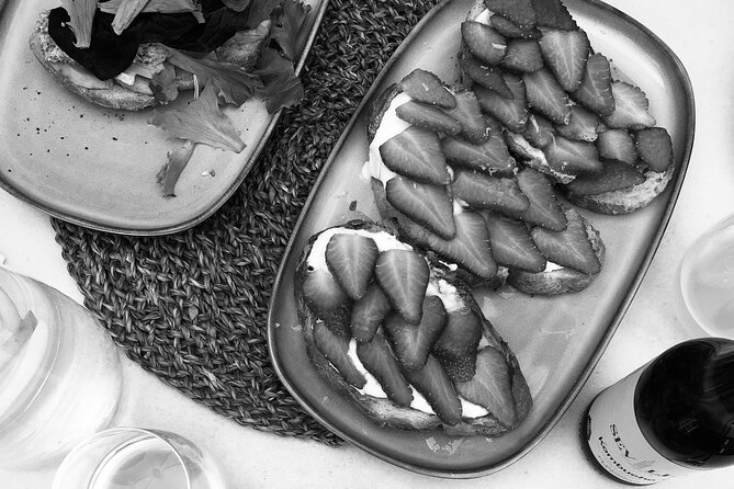 Yoga Session and Brunch in the Center of Seville - Activity Overview