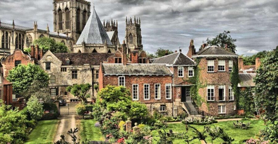 York Private Guided Walking Tour