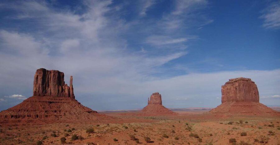 1.5 Hour Guided Vehicle Tours of Monument Valley