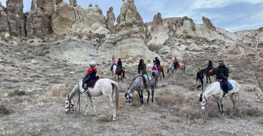 1-Hour HORSE Riding Tour - Good To Know