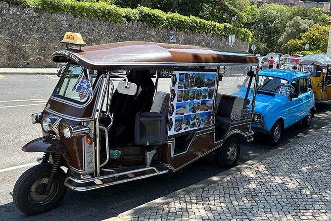 1 Hour Sightseeing Tour in Sintra With Tuktuk - Sintras Charming Landmarks
