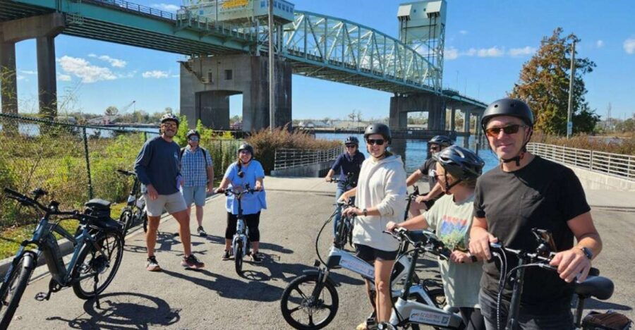 1-Hour Wilmington E-Bike Express Sunset Ride