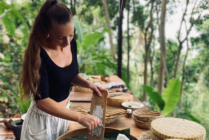 1920s Balinese Traditional Cooking Class - Good To Know
