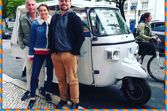 1 Hour in Tuk Tuk to Access the Famous Viewpoints of Lisbon - Price and Booking