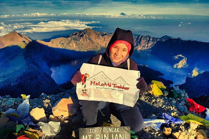 2-Day Mt. Rinjani Private Summit Trek With Senaru Waterfalls  - Tetebatu - Trek Highlights