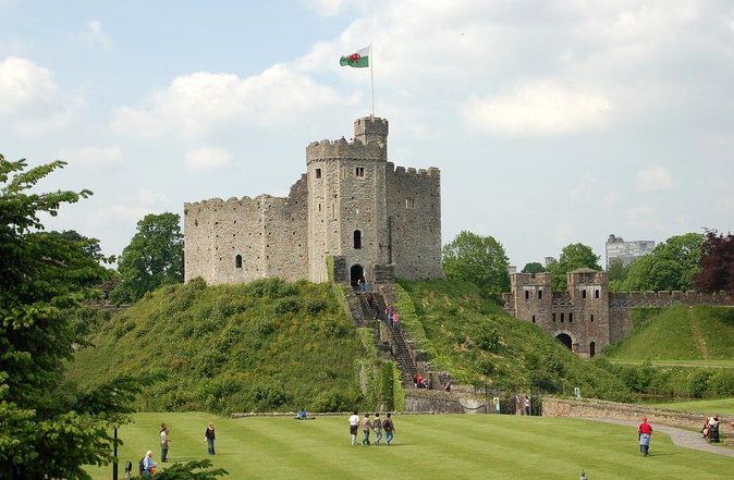 2-Day Private Wales Tour to Cardiff and Aberfan From London - Tour Highlights