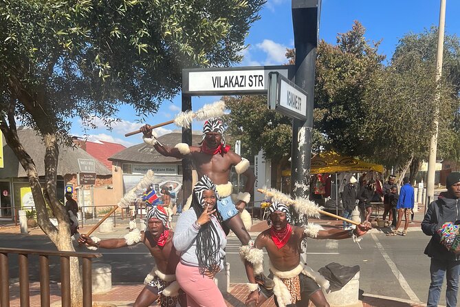 2 Days Lesedi Cultural & Soweto & Apartheid & Johannesburg Tour - Exploring the Vibrant Soweto Neighborhood