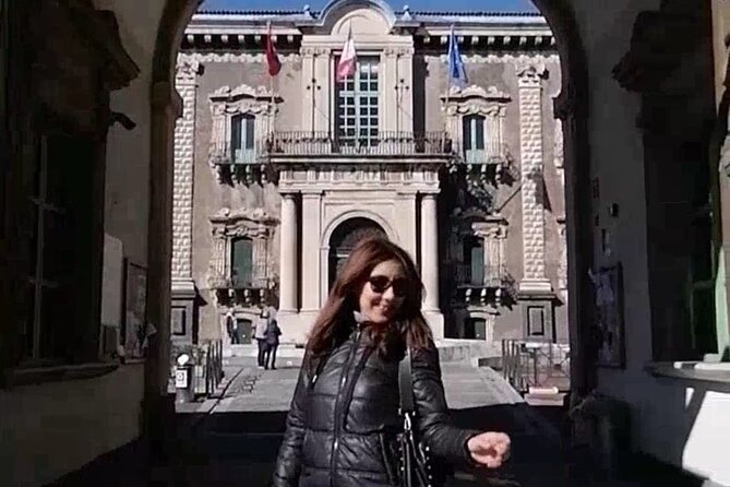 2 Hours and a Half Private Guided Tour of Catania - Tour Highlights