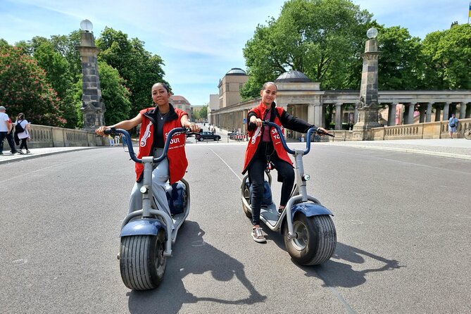 2 Hours Guided Hamburg E-Scooter Tour - Tour Details
