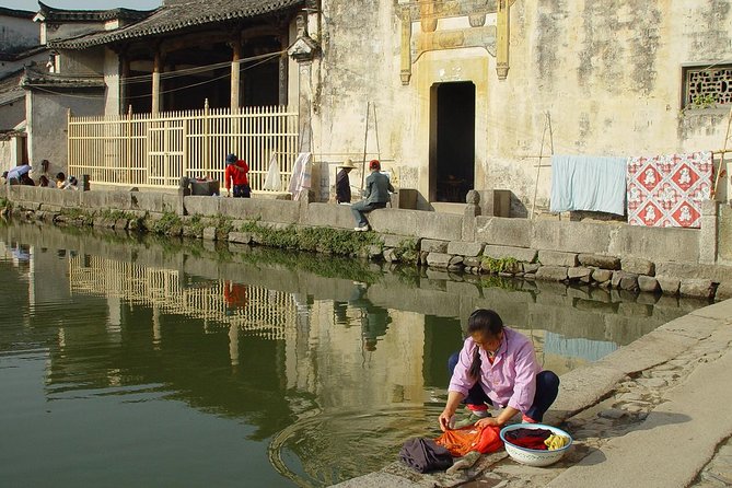 3-Day Private Huangshan Tour: Hongcun Village & Overnight on Mt Huangshan - Tour Overview