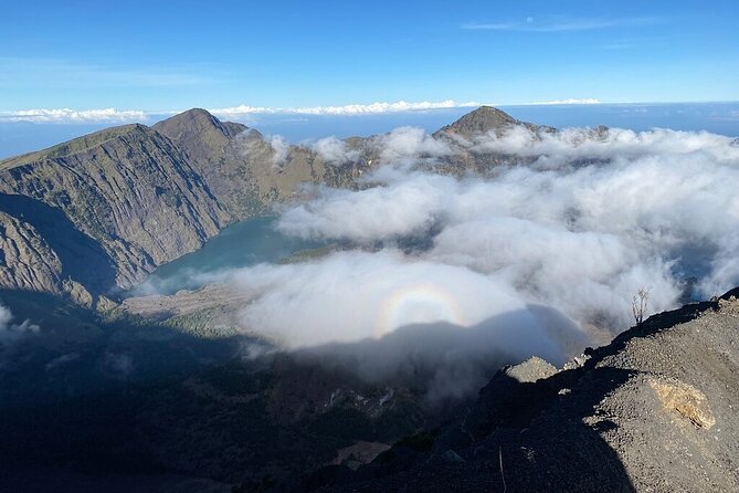 3 Days Rinjani Trekking To Summit, Crater Rim, Lake & Hot Spring - Trekking Highlights