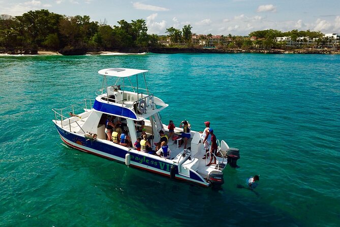4-Hour Party Catamaran and Snorkeling Excursion in Sosua Cruseros - Excursion Highlights