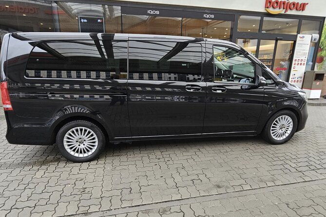 4 Hours Mercedes-Benz V-Class at Disposal in Berlin - Overview and Pricing