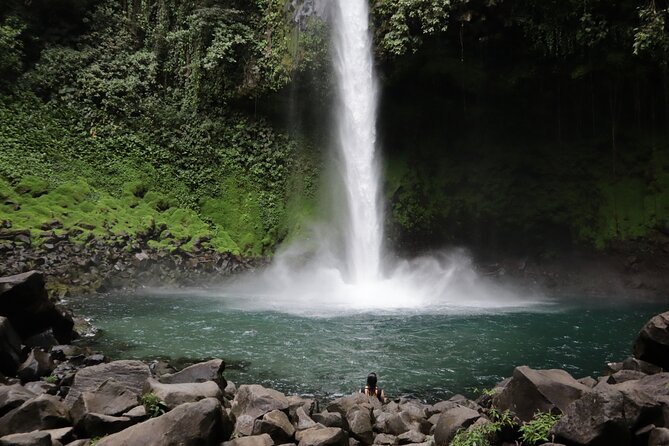 4-in-1 Hanging Bridges, Waterfall, Volcano, Tabacon Hot Springs - Pricing and Logistics