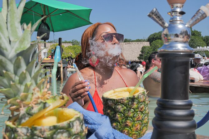 8-Hour Boat Tour to Cholón With Music Lunch and Drinks - Tour Location and Duration