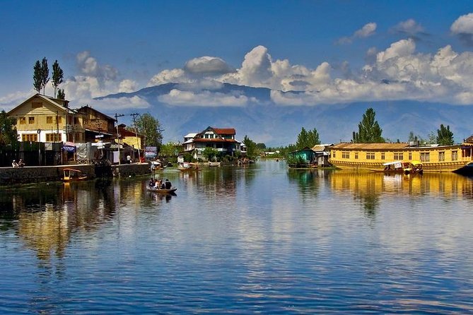A Serene Holiday in Kashmir - Kashmirs Captivating Natural Beauty