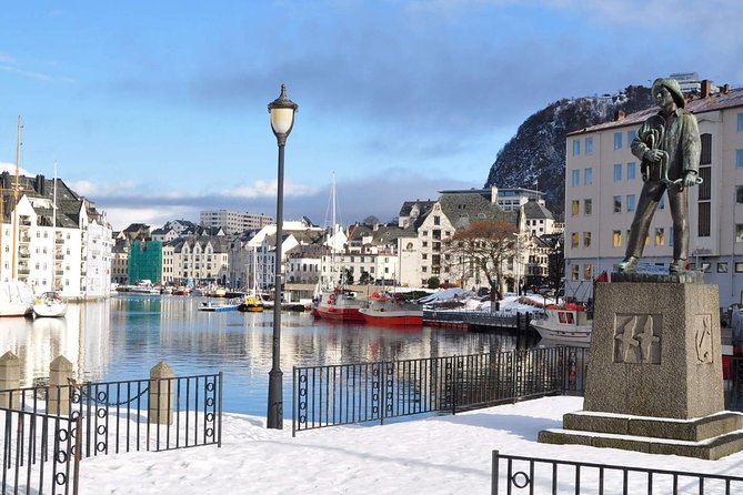 Aalesund Private Transfer From Aalesund City Centre to Aalesund Airport - Date and Travelers