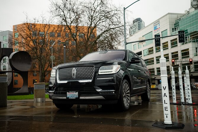 Airport Transfer Alaska Cruise ( LUXURY SUV GROUP of 6 Maximum) - Inclusions and Vehicle Information