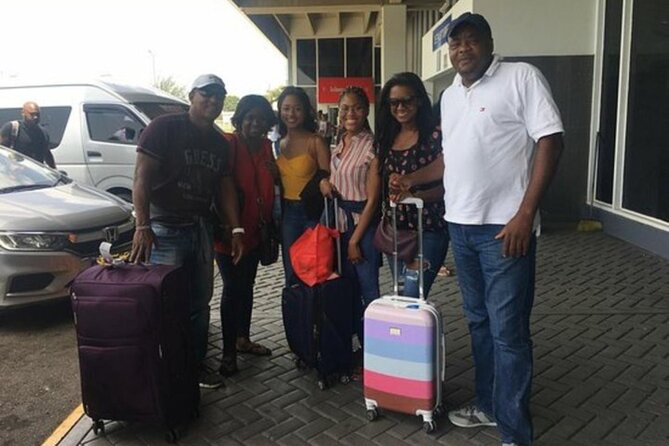 Airport Transfer to Ocho Rios Hotels (Round-Trip) - Service Details