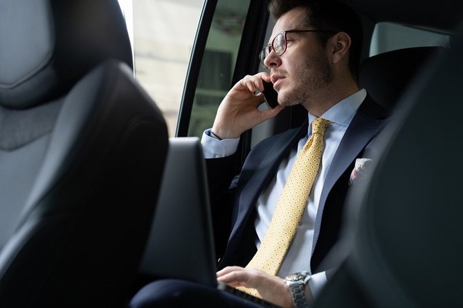 Airport Transportation From Carmel-By-The-Sea to San Francisco Airport (SFO) - Pricing and Booking Details