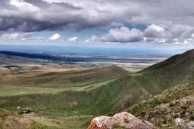 Andean Adventure: Trek, Wildlife, Barbecue Lunch Experience - Trekking Through Andean Landscapes