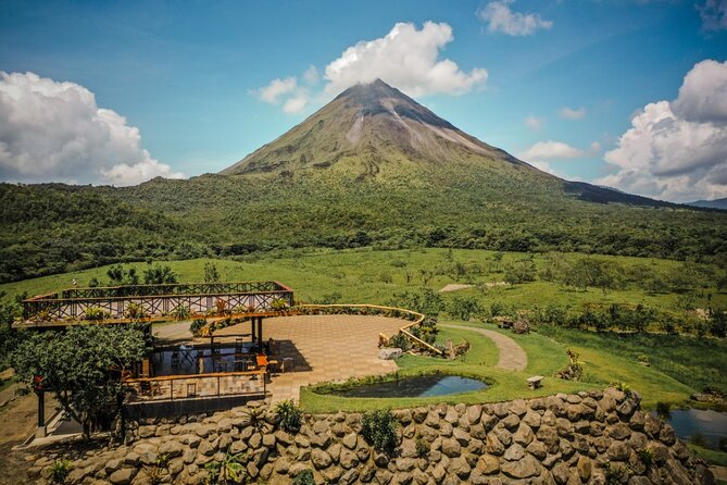 Arenal Volcano National Park Hiking Tour From La Fortuna - Overview of Arenal Volcano National Park Hiking Tour