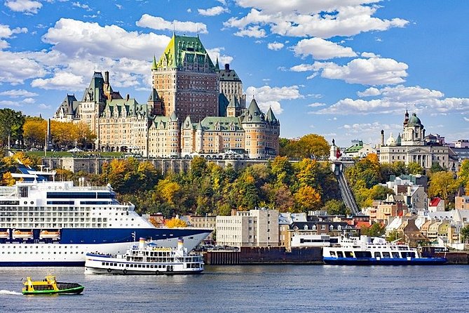 Arrival Private Transfer: Montreal Airport YUL to Montreal in Business Car - Participation Requirements