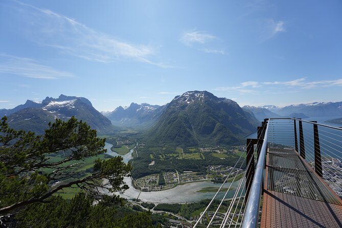 Audio Bus Tour at Scenic Routes of Andalsnes to Trollstigen - Tour Overview