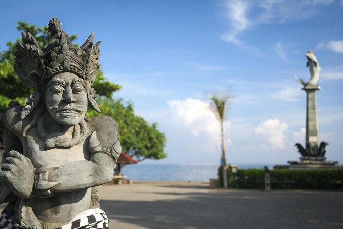 Bali Dolphin Tour With Gitgit Waterfall and Ulundanu Beratan  - Kuta - Pricing and Reservations