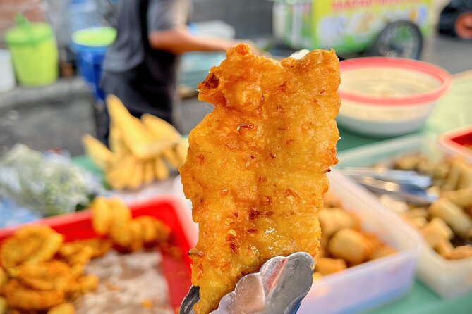 Bali "Must-Eats" Food Tour (Denpasar) - Traditional Balinese Dishes