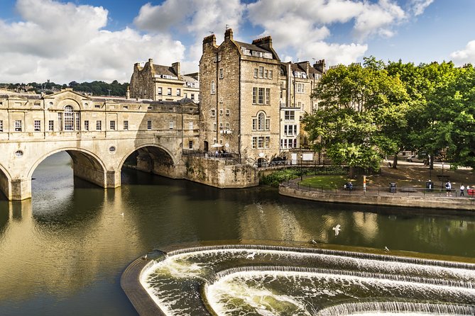 Bath Private Family Tour With Bath University Guide - Overview and Customization