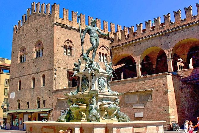 Bologna Highlights Private Tour With Top Rated Local Guide - Tour Overview