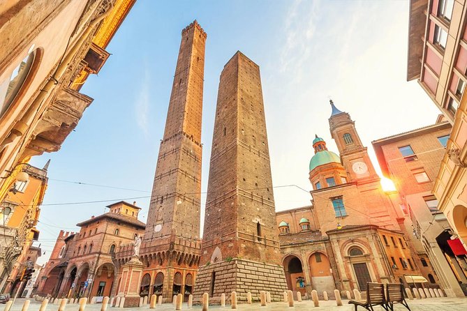 Bologna Private Night Tour With Local Top Rated Guide - Tour Highlights