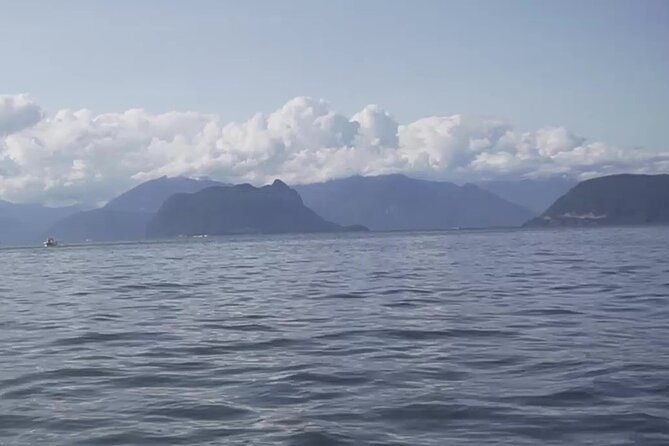 Bowen Island Boat Tour With Drinks - Overview of Bowen Island Boat Tour