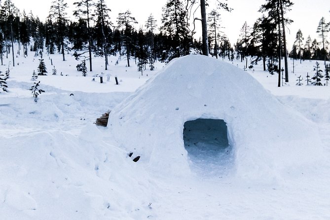 Building a Snow Igloo From Kemi - Snow Igloo Building Experience in Kemi