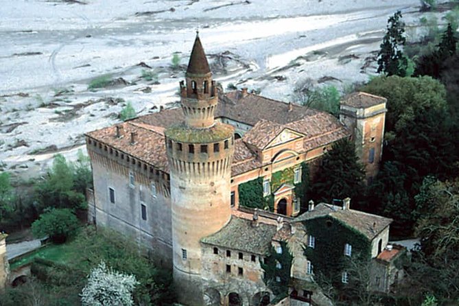 Castle Private Guided Tour & Pavia Private City Tour, From Milan - Tour Details