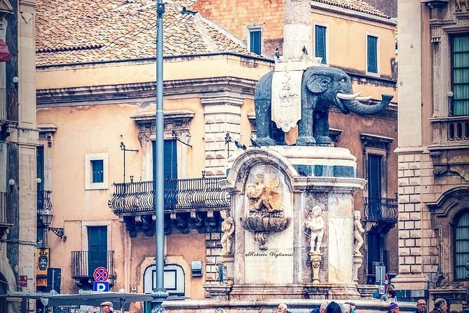 Catania Cathedral, Etnea Street & Caltagirone - Catania Cathedral Overview