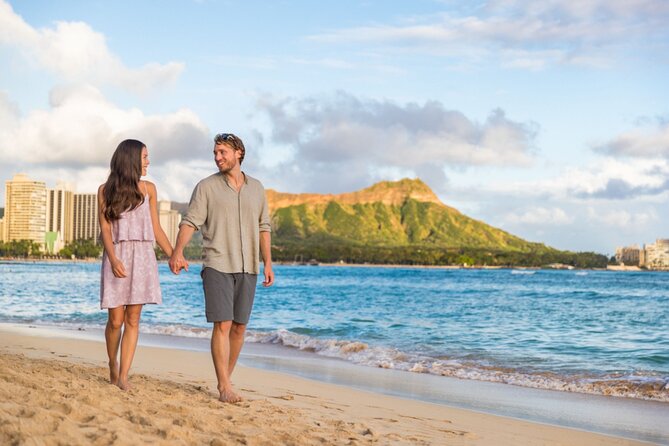 Charms of Honolulu Walking Tour for Couples - Perfect Romantic Setting