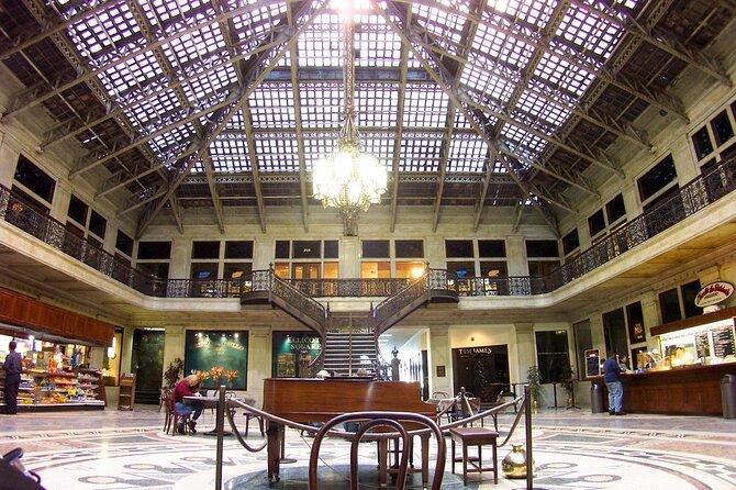 Chicago Architecture, Art and History Tour - Off The Beaten Path - Unique Architectural Gems