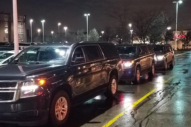 Chicago Private Half-Day Luxury SUV Chauffeured Rental - Vip-Style Private SUV Rental