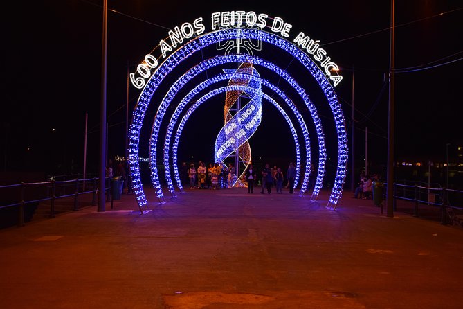 Christmas Lights Tukxi Tour (Price per Tukxi - up to 5 People) - Tour Pricing Details
