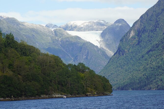 Cidery Day Tour With a Fjord Cruise From Vossevangen - Tour Itinerary