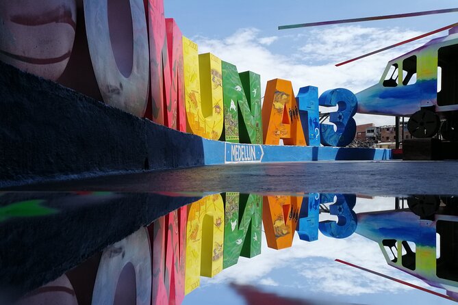 Comuna 13 Graffiti Tour and Enjoy Photos and Videos With a Drone - Tour Details