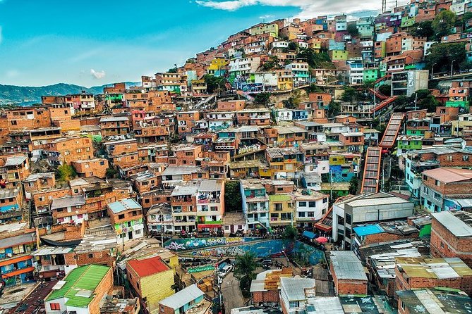 Comuna 13 Graffiti Tour and Street Food - Tour Overview