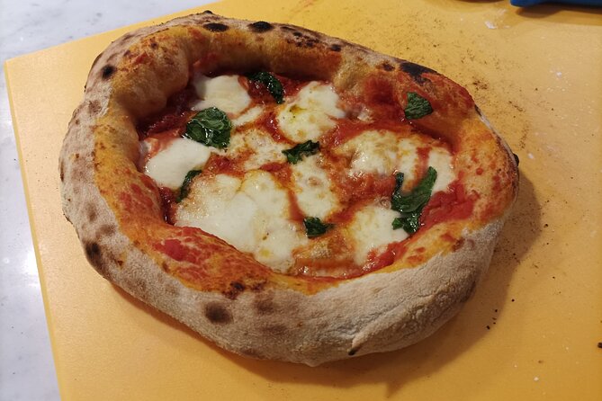 Crunchy Pizza, Wine Tasting and Chocolate Tiramisù - Experience Details