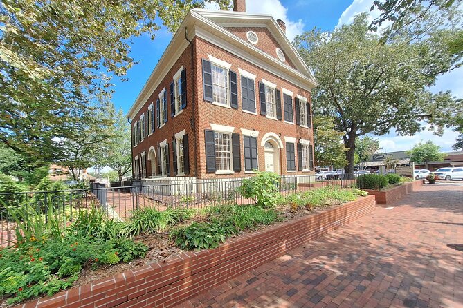 Dahlonega Scavenger Hunt Walking Tour and Game - Tour Details