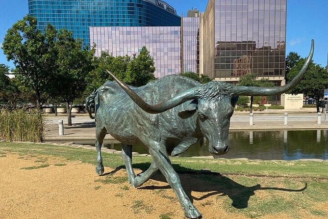 Dallas Highlights & Southfork Ranch Combo Tour - Reunion Tower Experience